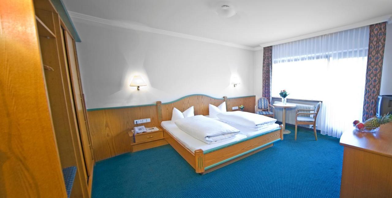 ואנדאנס Hotel Brunella חדר תמונה
